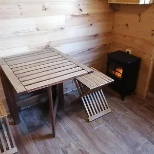cabane-en-bois.hotels-rhonealpes.com/
